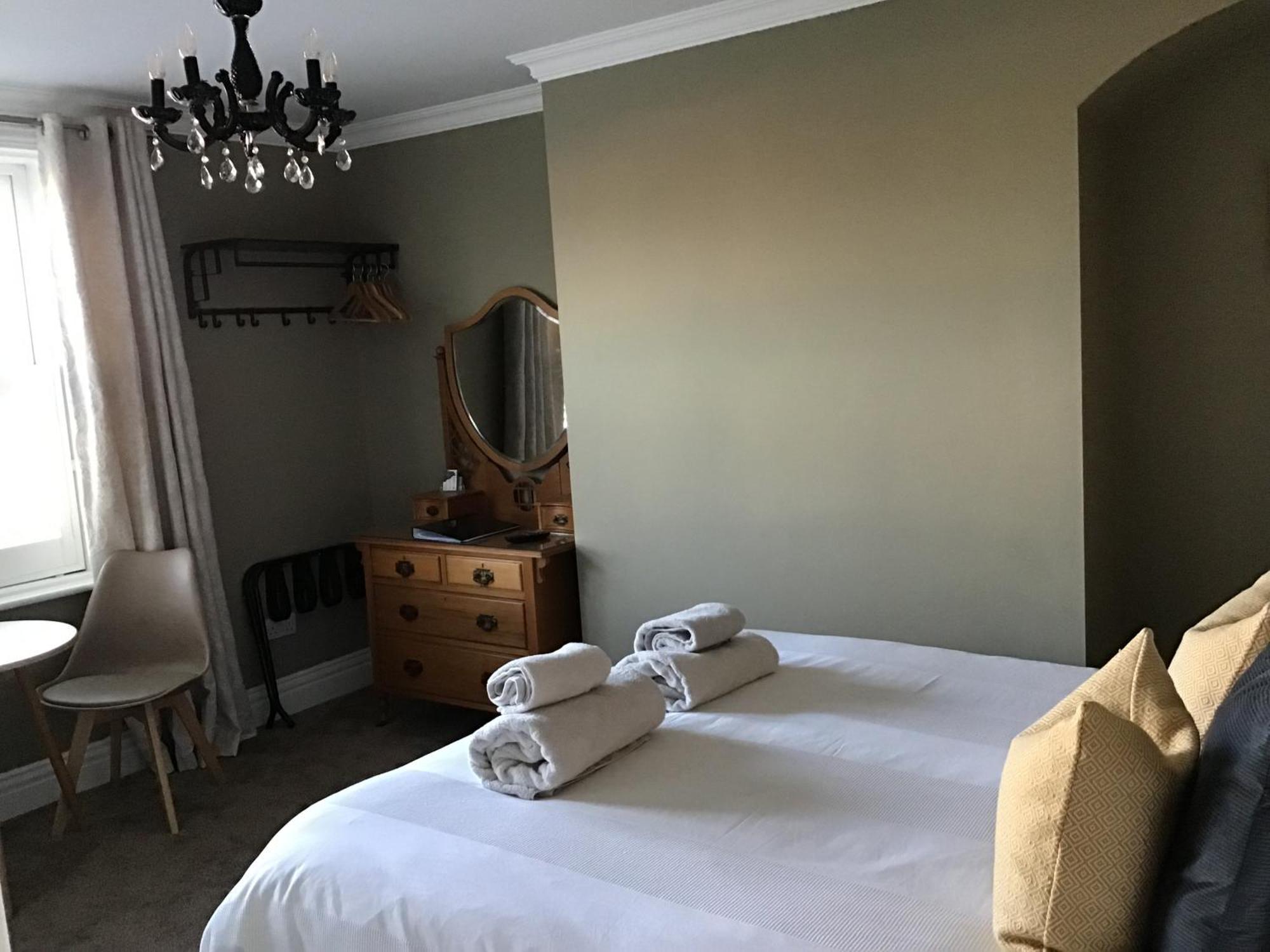 Greystones Guesthouse 휫비 외부 사진